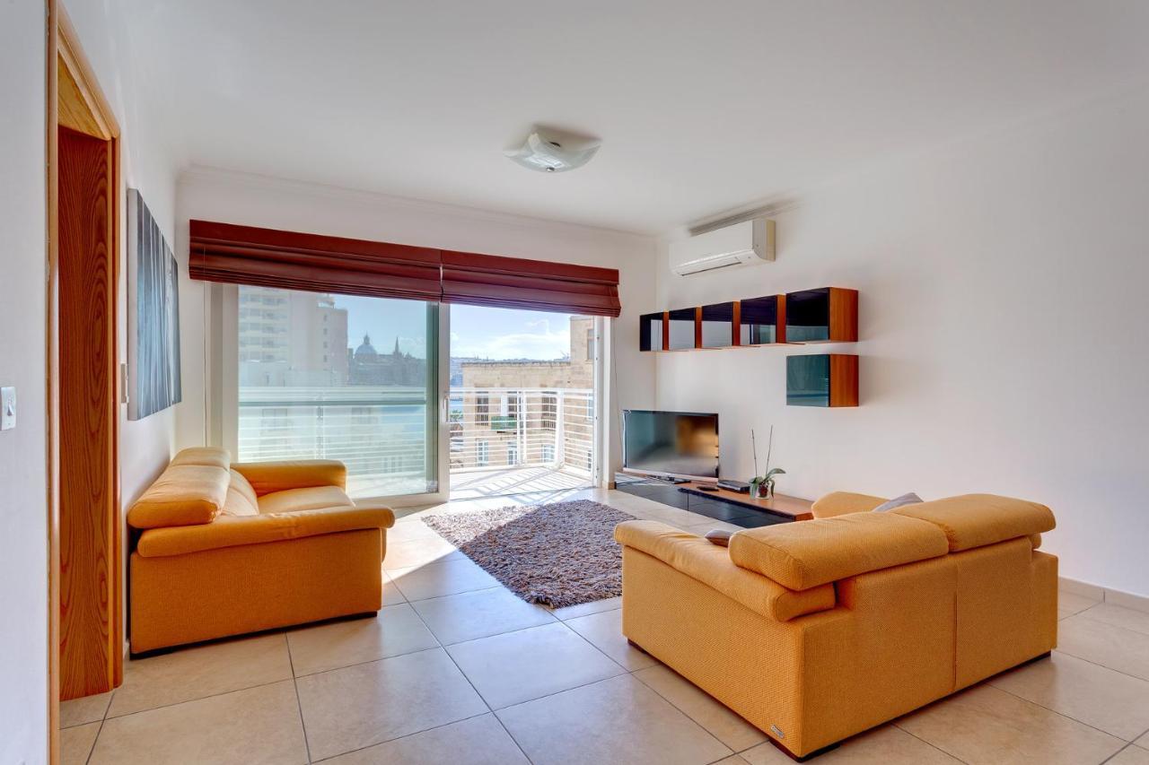 Apartment With Pool سليمة المظهر الخارجي الصورة